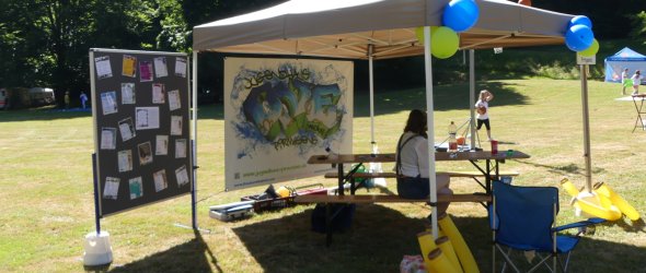 Stand vom Jugendhaus ONE beim Spielfest am Eisweiher Stand vom Jugendhaus ONE beim Spielfest am Eisweiher
