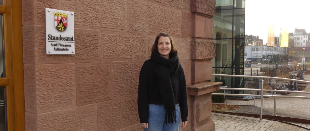 Anna Wölfling vor dem Forum ALTE POST