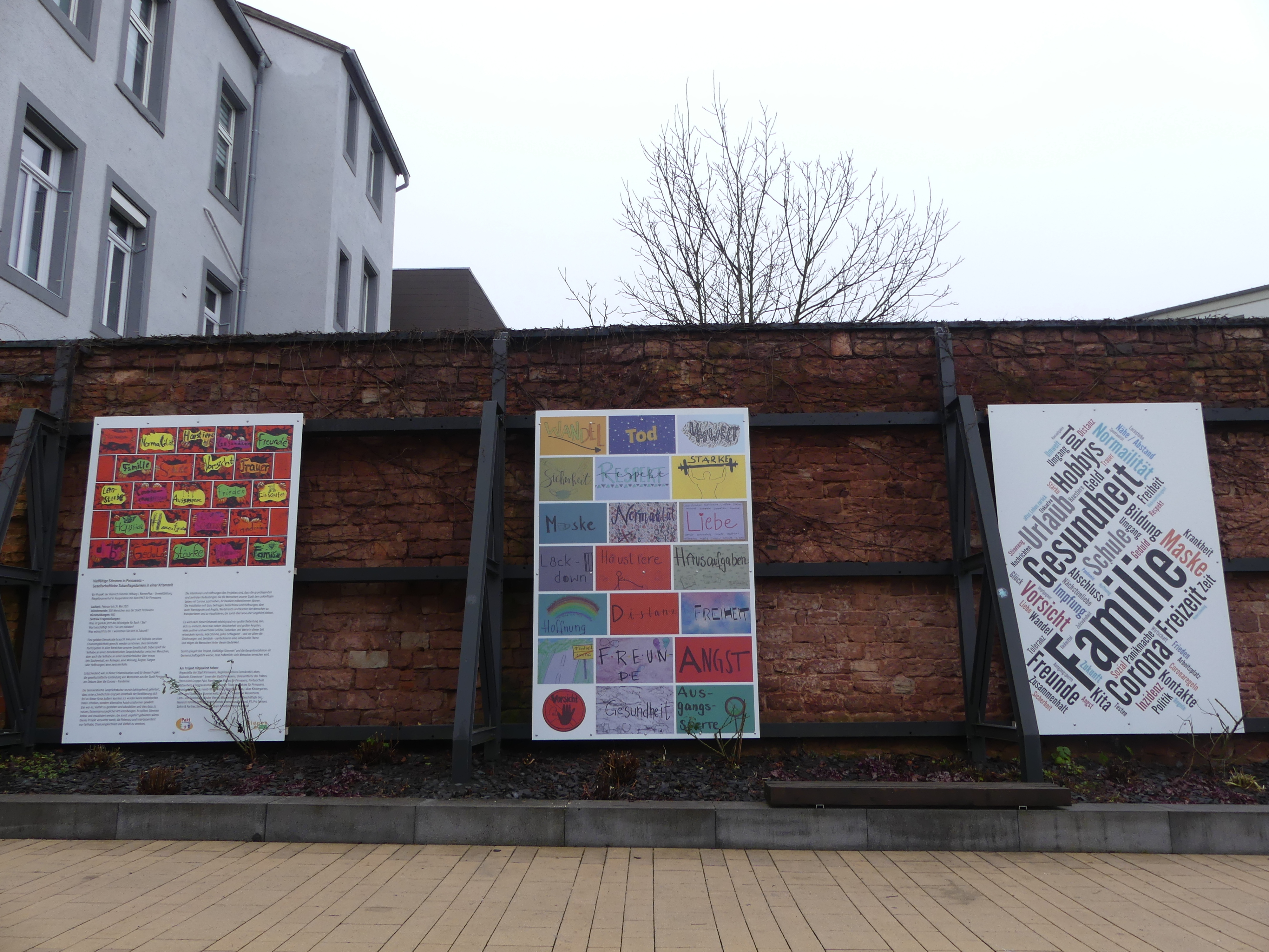 Ausstellung zum Projekt "Vielfältige Stimmen"