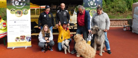 Stand des Pfotentreffs auf dem Kinderspieltag