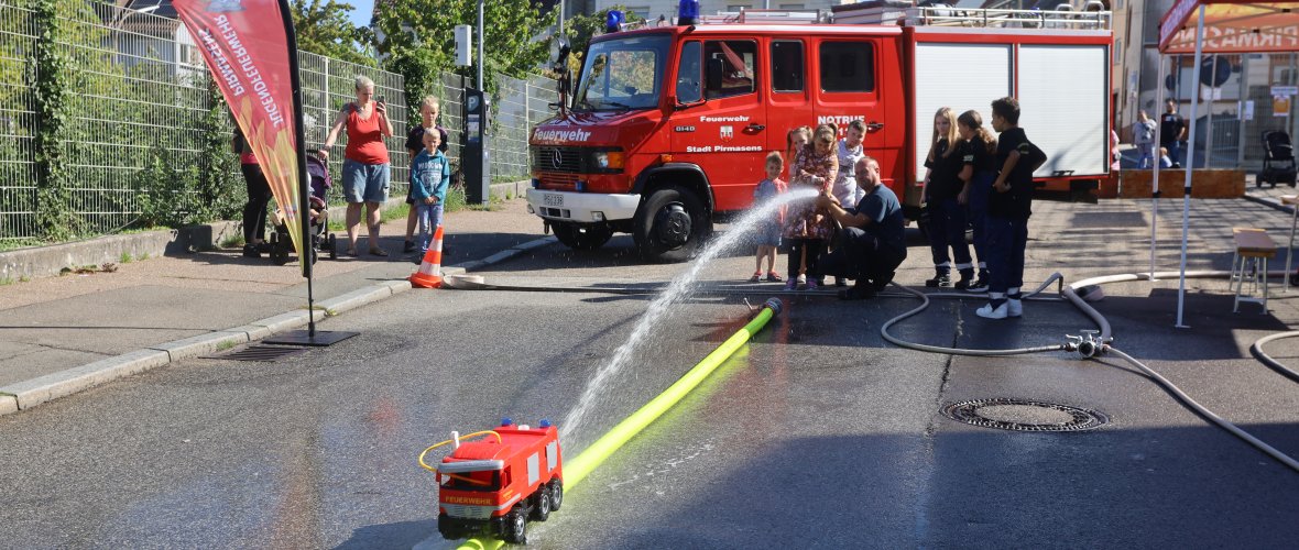 Der Stand der Jugendfeuerwehr beim Kinderspieltag