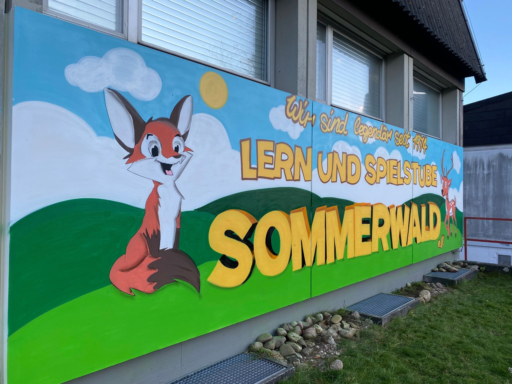 Das Endergebnis: So sieht die Außenwand der Lernstube Sommerwald jetzt aus