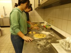 Plätzchen backen im Horeb-Treff Plätzchen backen im Horeb-Treff