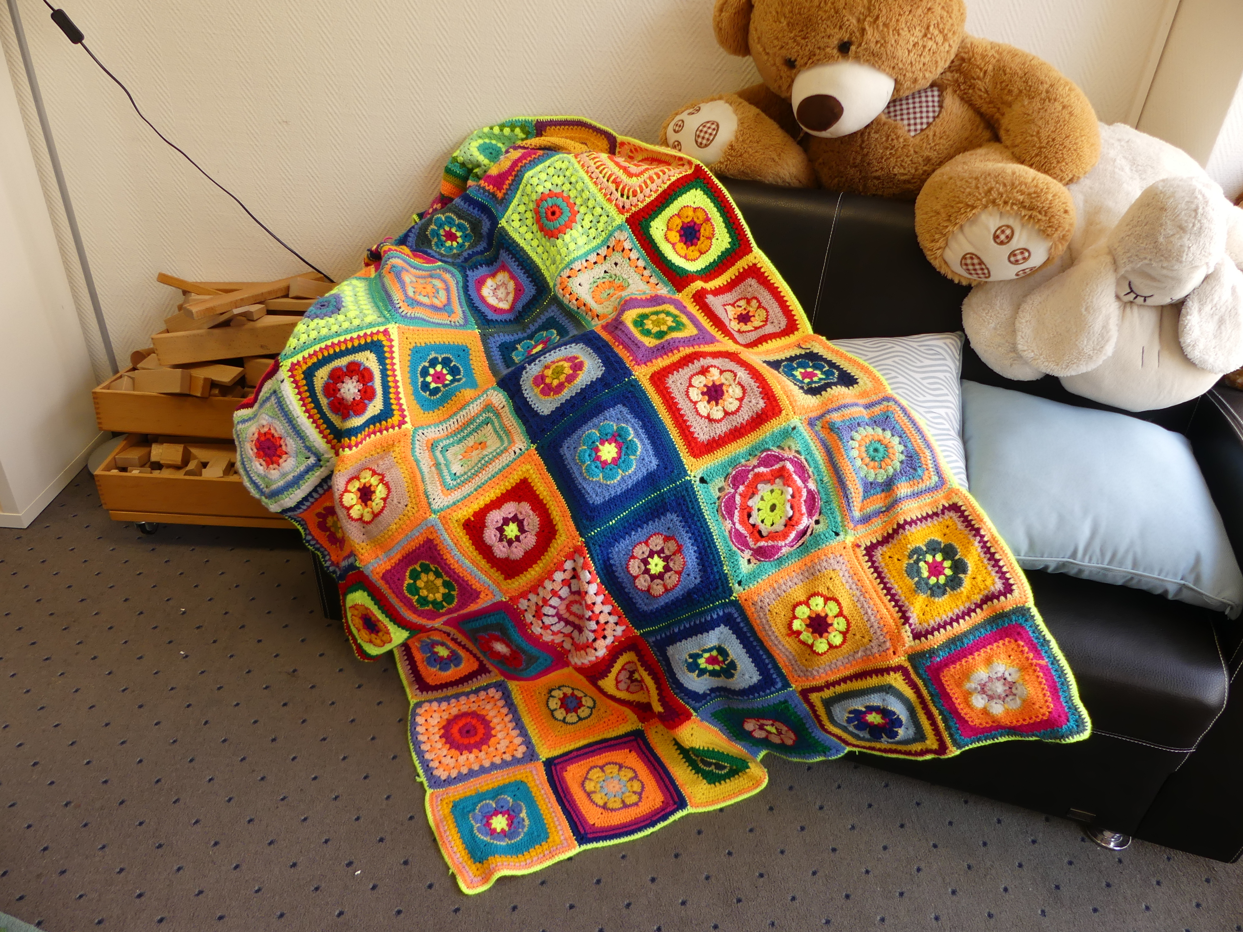 Gehäkelte Decke des Strickkreises