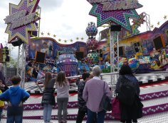 Am Breakdancer auf dem Maimarkt Am Breakdancer auf dem Maimarkt