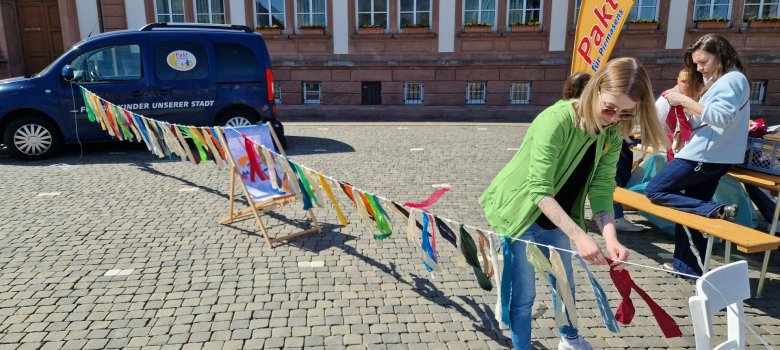 Bastelaktion auf dem Exerzierplatz