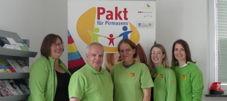 Das Team des Koordinierungsbüros Pakt für Pirmasens Das Team des Koordinierungsbüros Pakt für Pirmasens